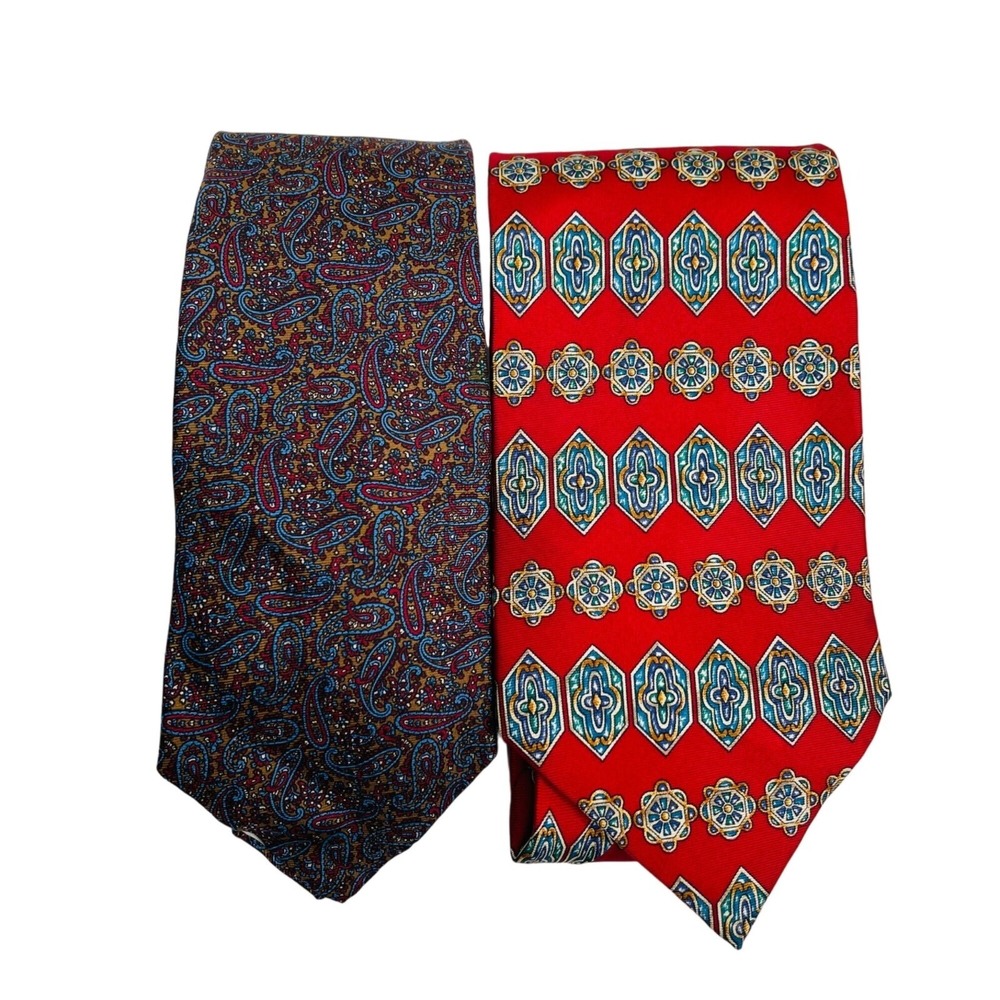 Christian Dior Mens 100% Silk‎ Ties Red Multi Paisley Old Money Vintage Printed